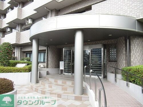 エントランス　マンションエントランス