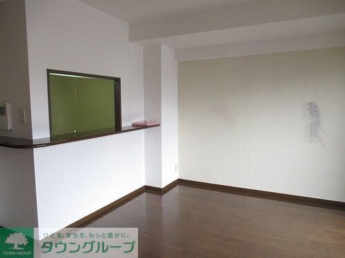 居室・リビング　リビングダイニング　※リフォーム・クリーニング前