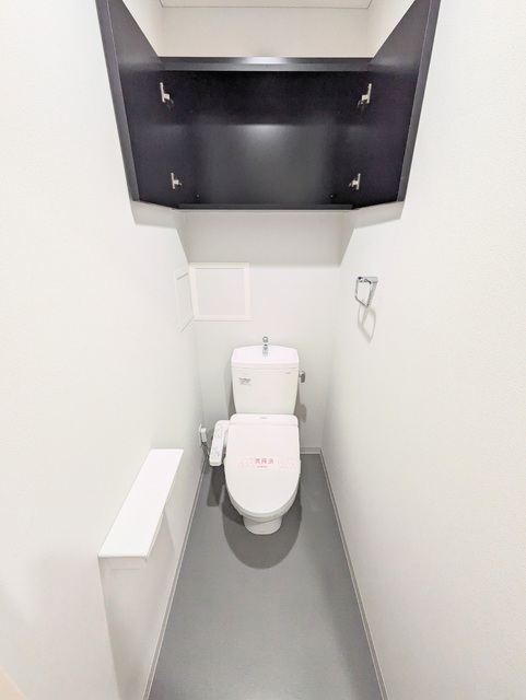 トイレ　★トイレは嬉しい洗浄機能付き便座です♪★