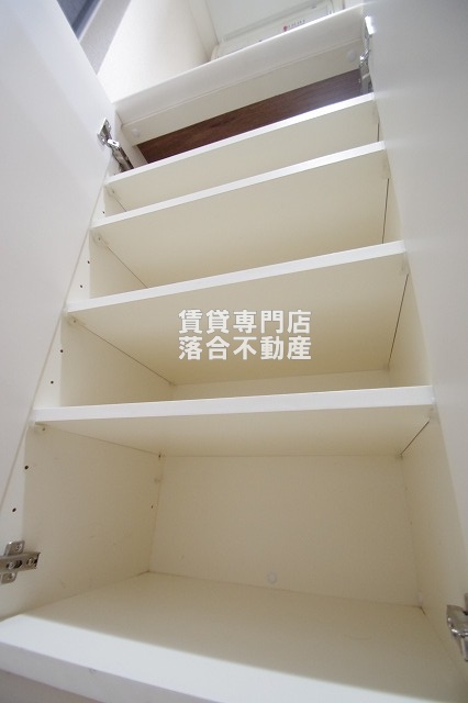 収納　シューズ収納