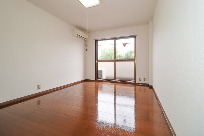 居室・リビング　図面と現状に相違がある場合には現状を優先