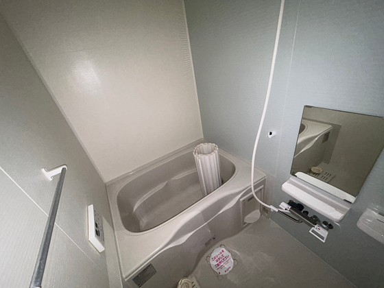 バス・シャワールーム　※別部屋の写真です