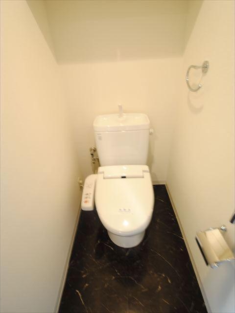 トイレ　■室内参考写真