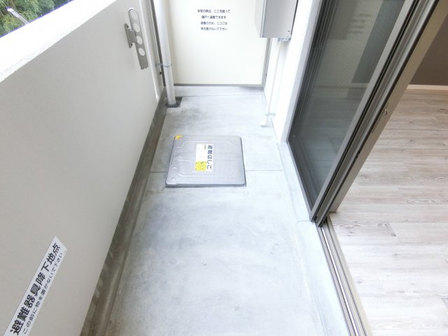 バルコニー　同物件別部屋イメージ写真