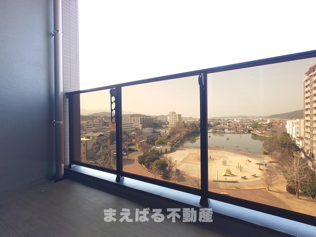 バルコニー　バルコニーは眺望も良好です　※写真別部屋