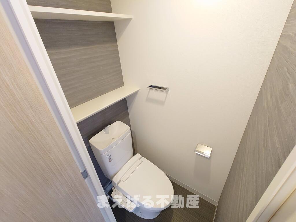 トイレ　温水洗浄便座　※写真別部屋