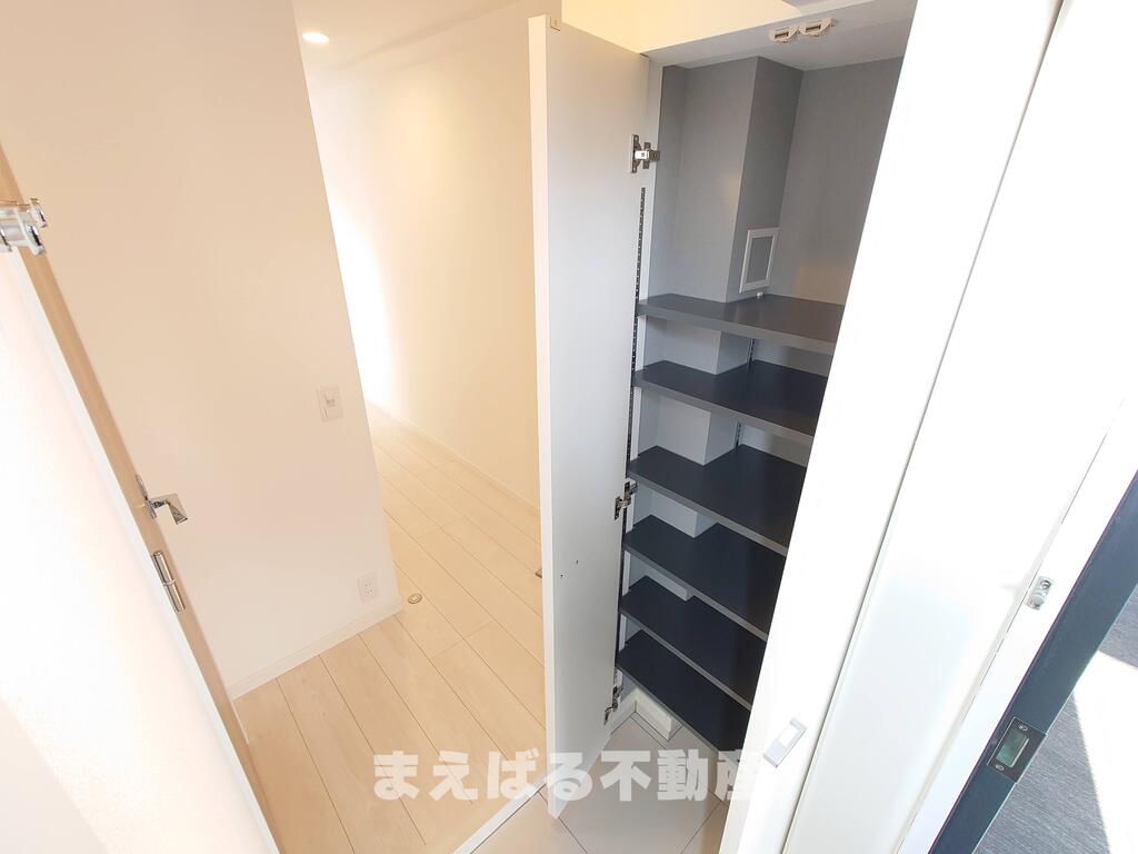 玄関　玄関スペース　※写真別部屋