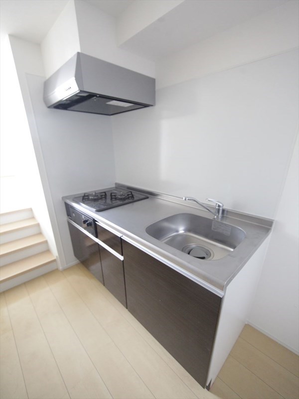 キッチン　システムキッチン（ガス2口コンロ付）