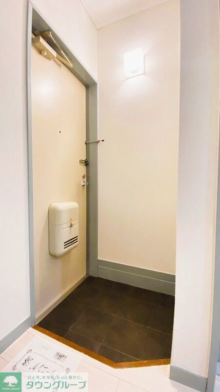 玄関　お問合せはタウンハウジングまで！※現地待合わせ相談可能