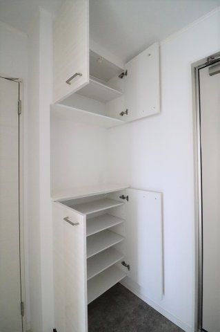 玄関　※同建築会社の施工アパート ※参考イメージのため、現況優先と