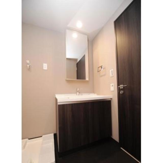 洗面設備　※写真は同タイプ住戸です。