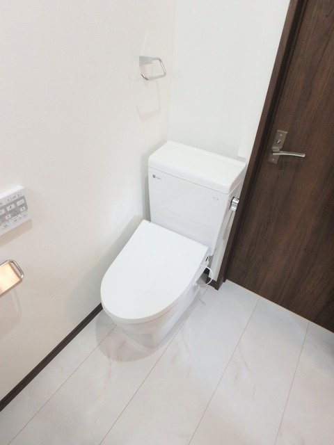 トイレ　別棟参考写真です