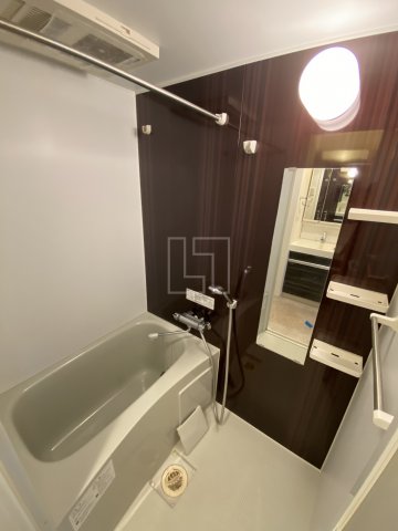 バス・シャワールーム　スワンズシティ堺筋本町　浴室