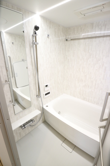 バス・シャワールーム