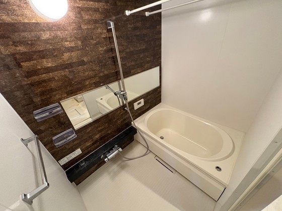 バス・シャワールーム　※別部屋の写真です