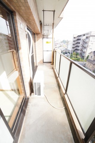 バルコニー　※同物件・同タイプの写真です。
