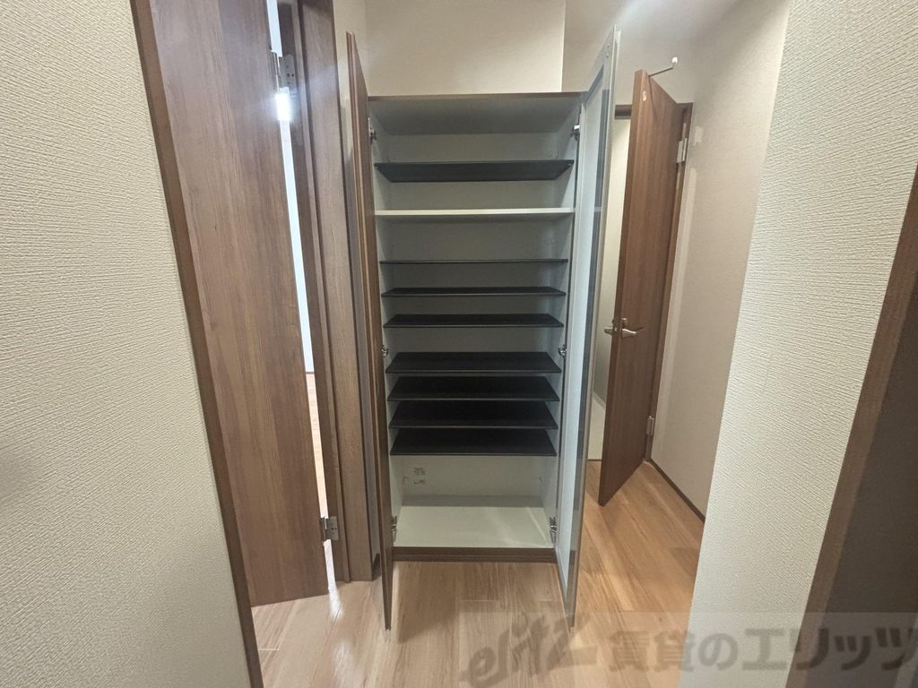 収納　靴箱