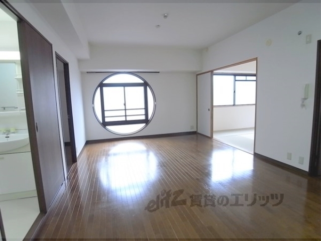 居室・リビング　リビング