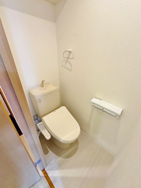 トイレ　★温水洗浄便座トイレ★