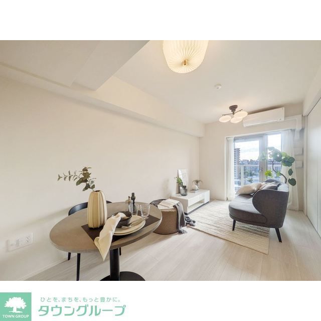 居室・リビング　【家具・家電の備え付けはありません】