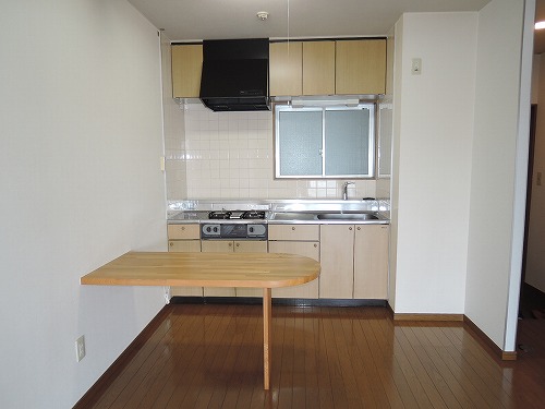 キッチン　室内写真は別部屋です