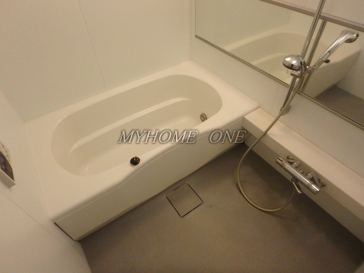 バス・シャワールーム　追焚バス