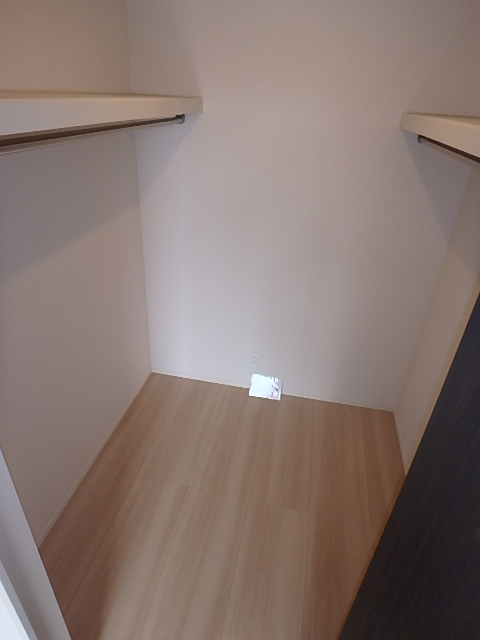 収納　憧れの大きなウォークインクローゼット。