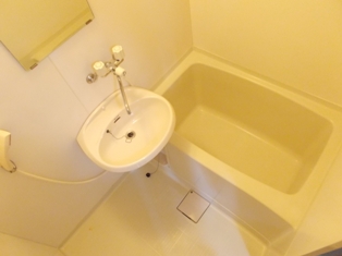 バス・シャワールーム　バス