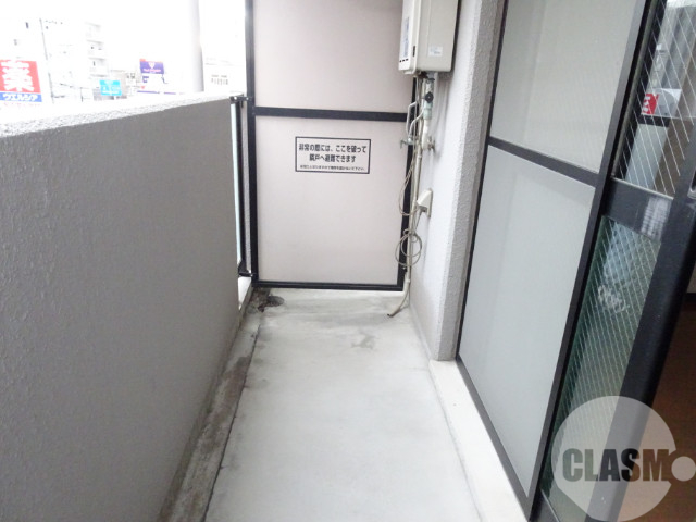 バルコニー　南向きだから洗濯物も乾きやすい♪