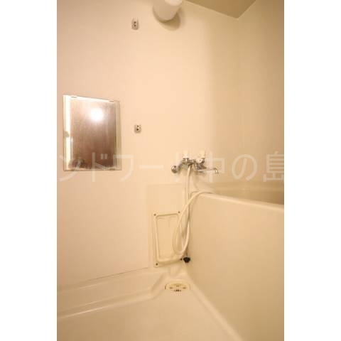 バス・シャワールーム　詳細は、ウィンドワード中の島までご相談下さい。