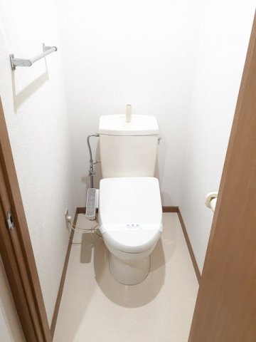 トイレ　落ち着いたトイレです