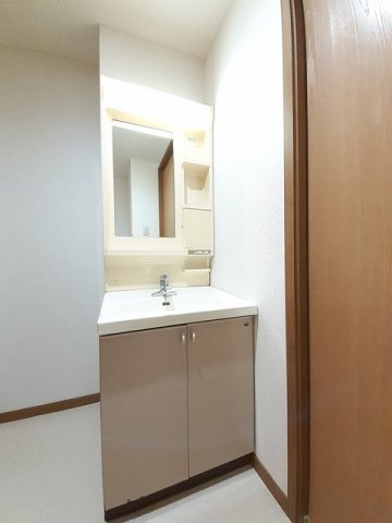 洗面設備　忙しい朝には欠かせない洗面所です