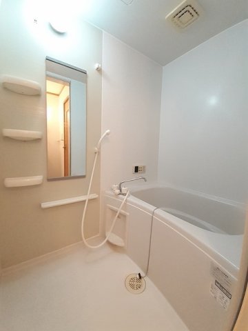 バス・シャワールーム　日々の暮らしに欠かせないお風呂です