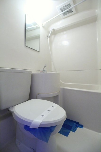 バス・シャワールーム　日々の疲れを癒すお風呂付です