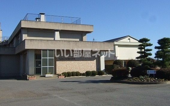 小学校　小山市立小山城南小学校（小学校）まで540m