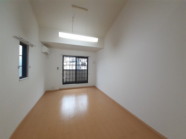 居室・リビング　エアコン付きで初期費用を抑えたい方にもおすすめです♪