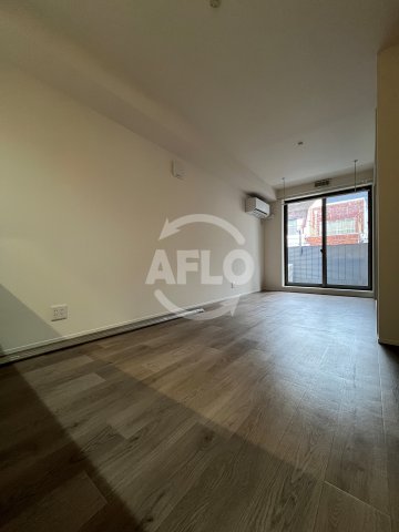 居室・リビング　カーサカルド　リビング