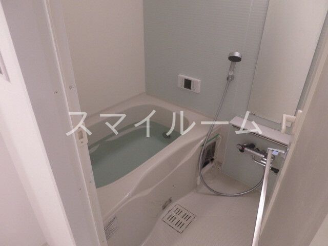 バス・シャワールーム　別部屋参考写真となります。