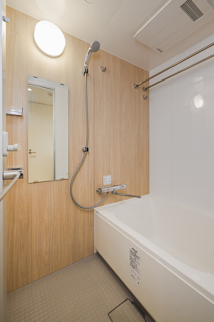 バス・シャワールーム　※写真は同タイプ住戸です。