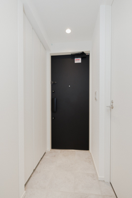 玄関　※写真は同タイプ住戸です。