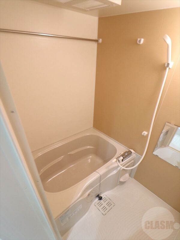 バス・シャワールーム　浴室乾燥機能付き