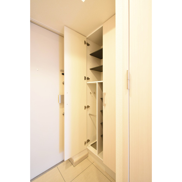 玄関　シンプルで使いやすい玄関です