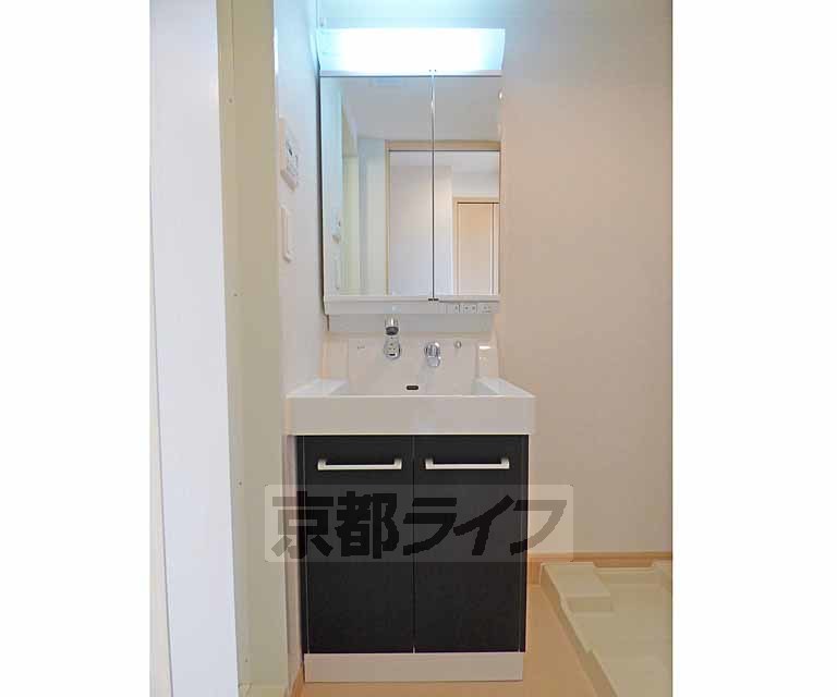 洗面設備　洗面台です。