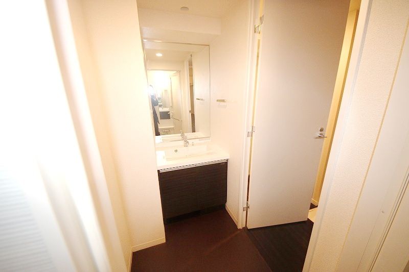 洗面設備　収納