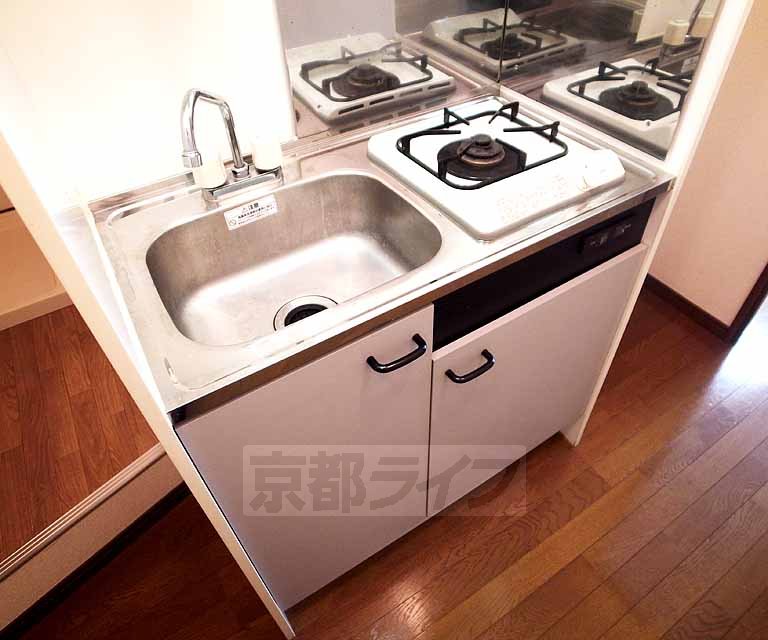 キッチン　ガスコンロ搭載のキッチンです・