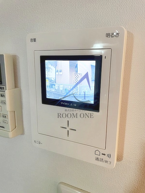 セキュリティ　モニター付きインターホンです。