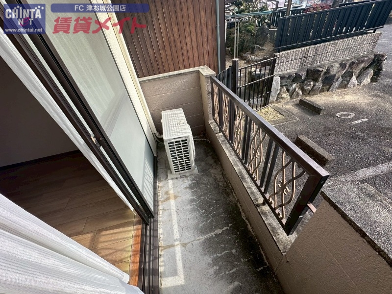 バルコニー　同型参考写真