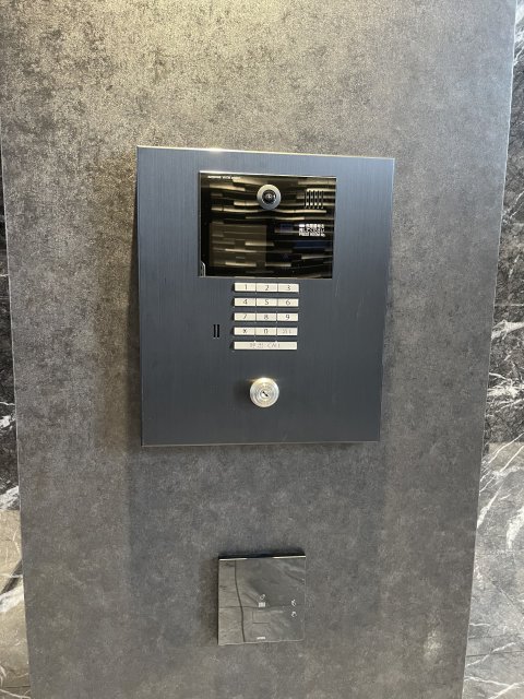 セキュリティ　同物件別号室のものです。