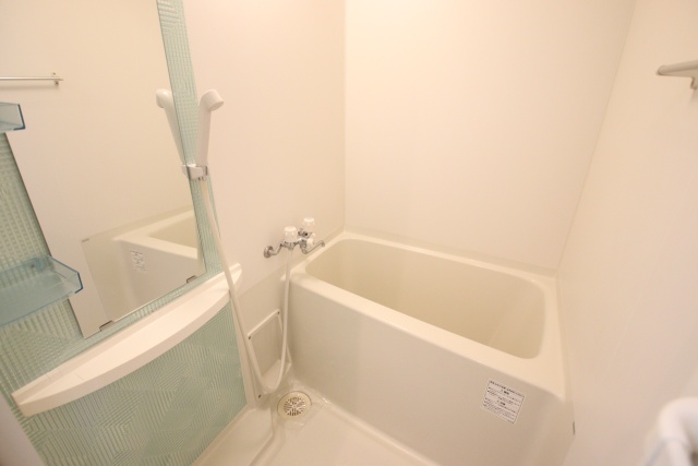 バス・シャワールーム　※別室の参考写真の為、現況優先です。