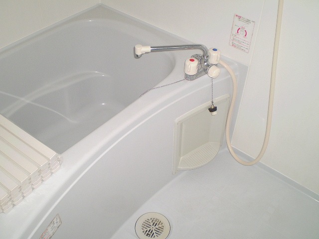 バス・シャワールーム　同物件別号室のものです。